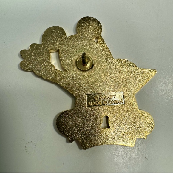 Vintage Disney pin. 100 Years of Dreams United States Flag with Mickey Mouse - Picture 9 of 11